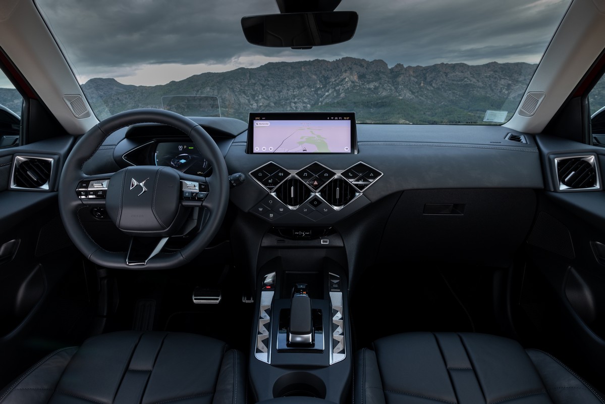 Nuova DS 3 2023