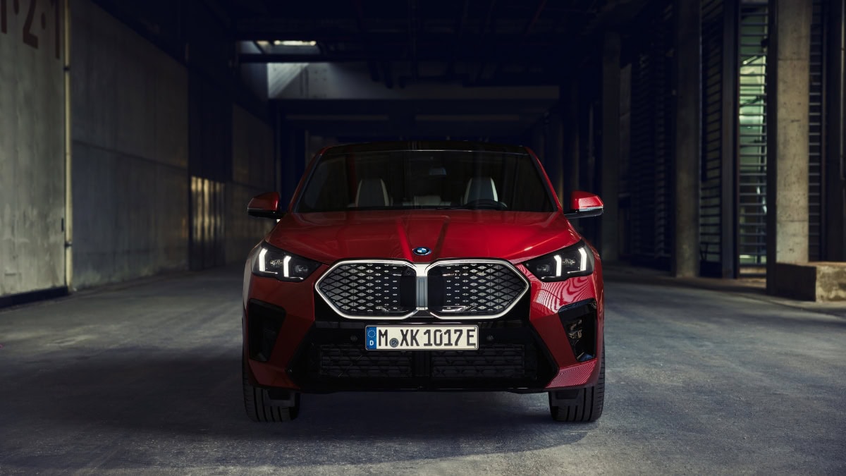 BMW iX2