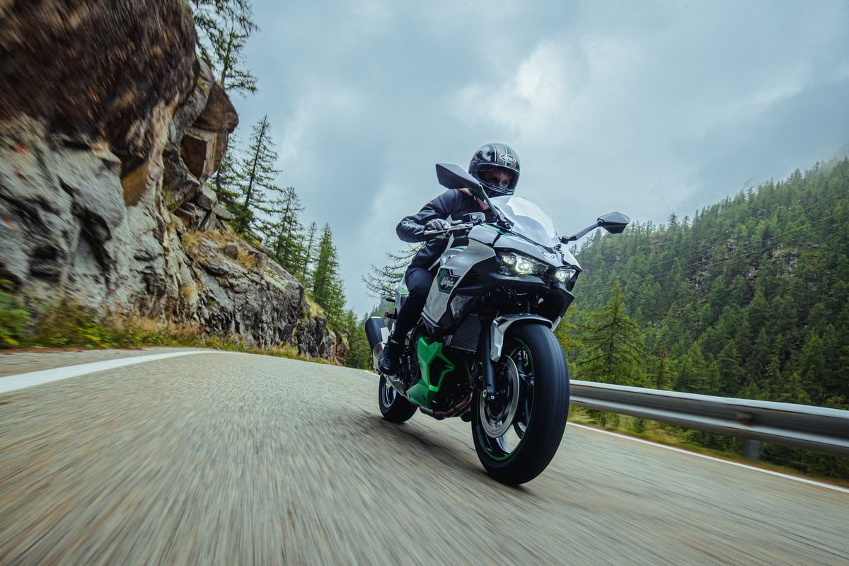 Kawasaki Ninja 7 Hybrid