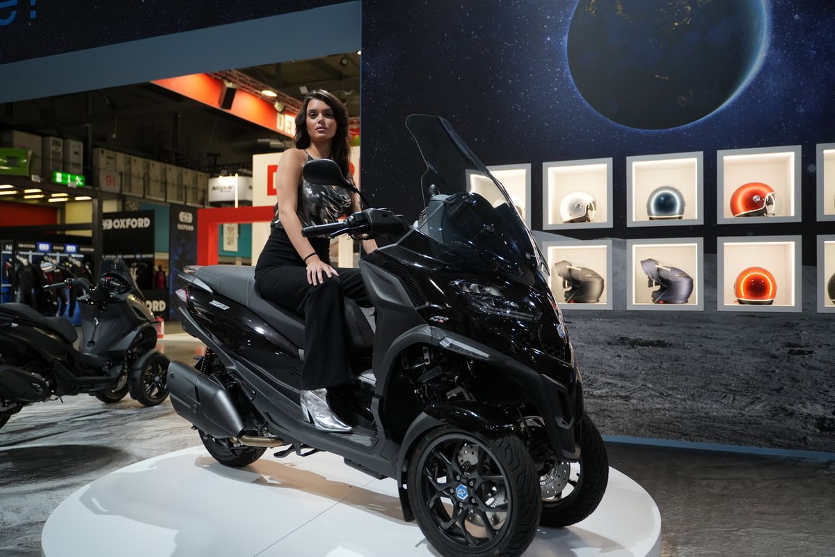 Eicma Girls 2023