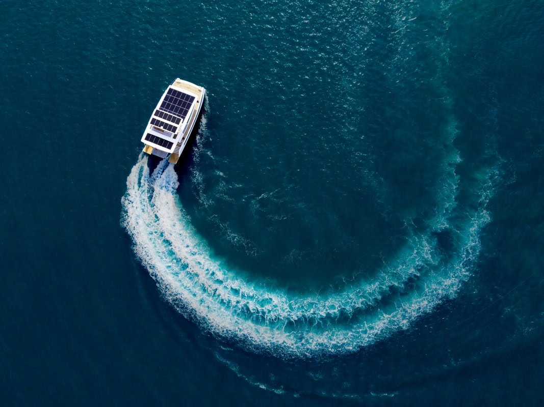 Silent Yachts 62