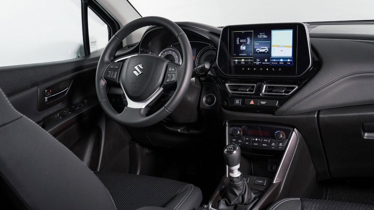 Suzuki S-Cross Yoru