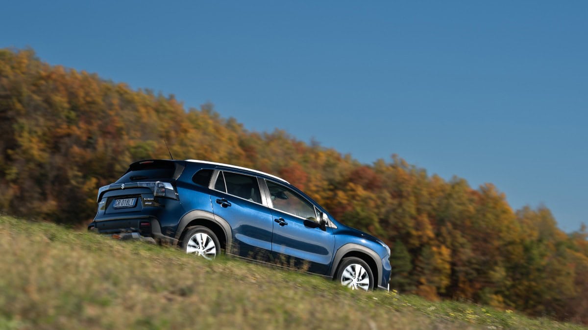 Suzuki S-Cross Yoru