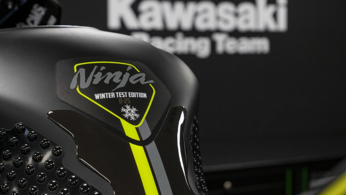 Kawasaki ZX-10RR Winter Test Limited