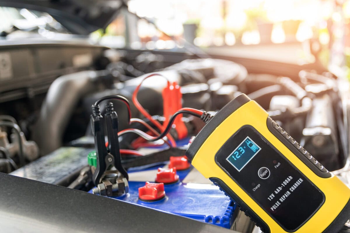 carica batteria auto