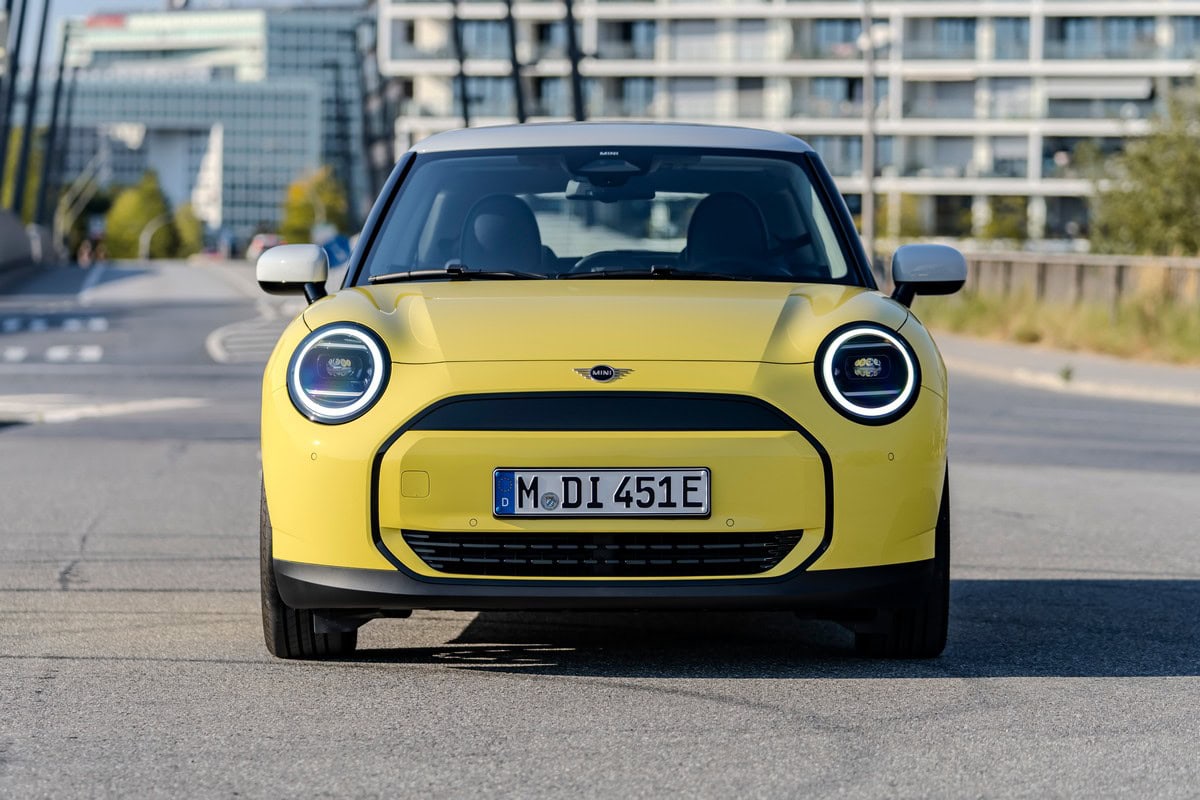 Mini Cooper E Classic 2024