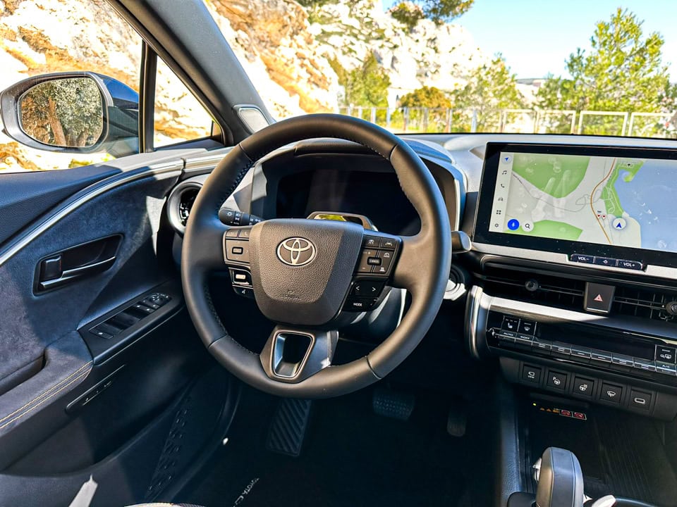 TOYOTA C-HR PHEV