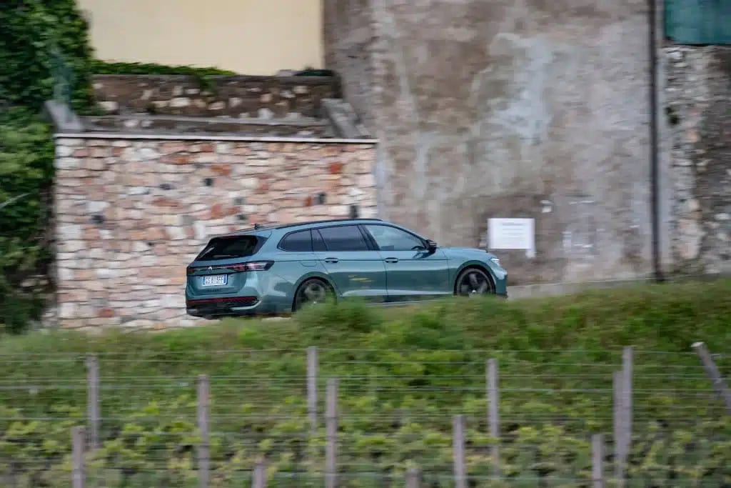 Volkswagen Passat 2024