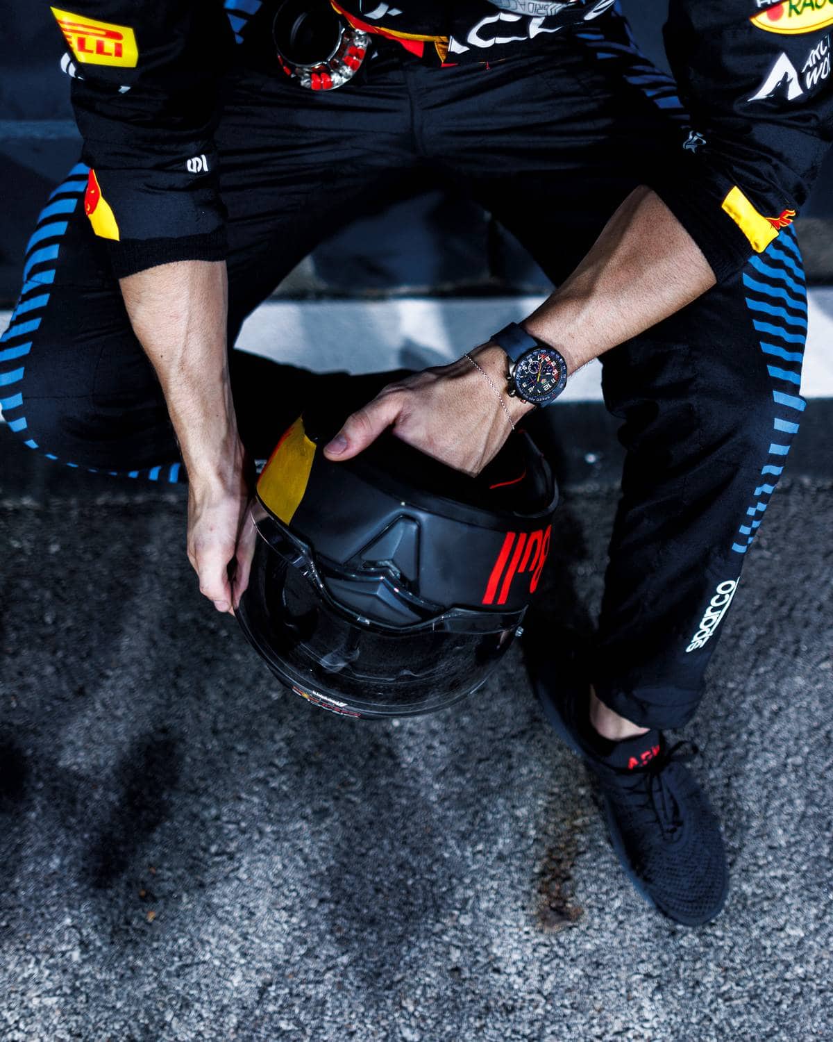 Tag Heuer Formula 1 Chronograph x Oracle Red Bull Racing