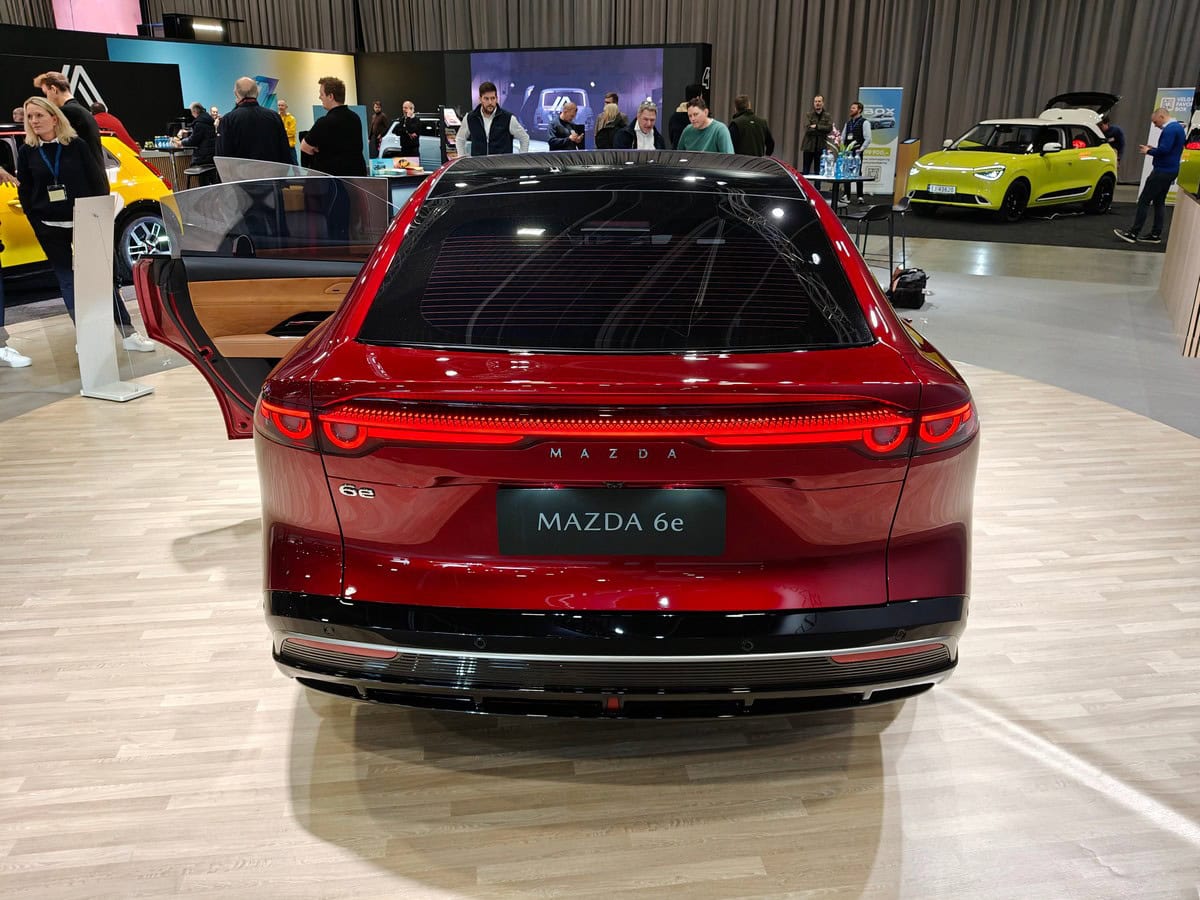Mazda 6e