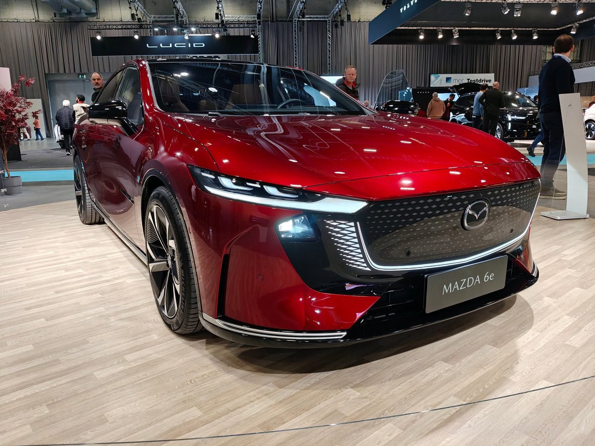 Mazda 6e