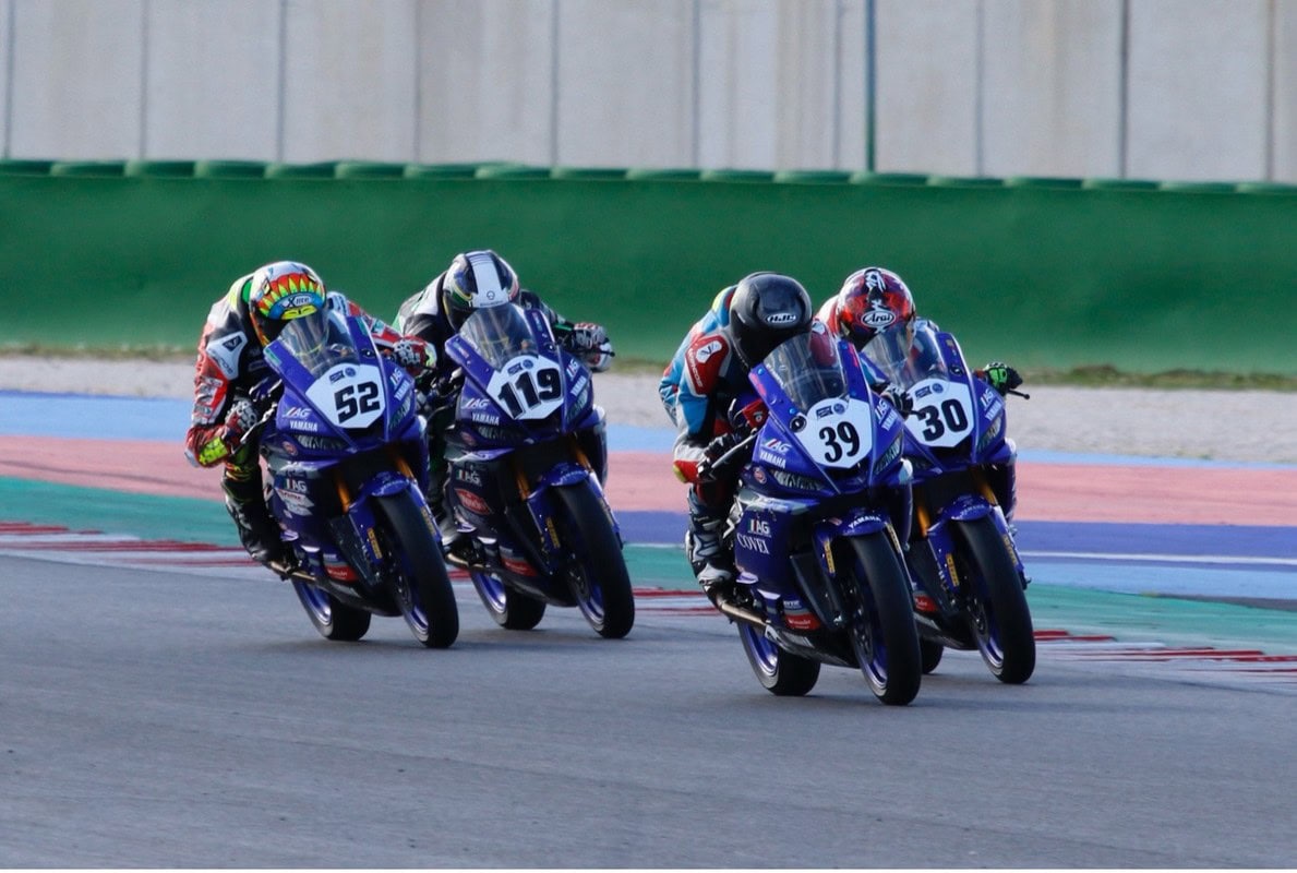 YAMAHA R3 CUP e R7 Cup 2025