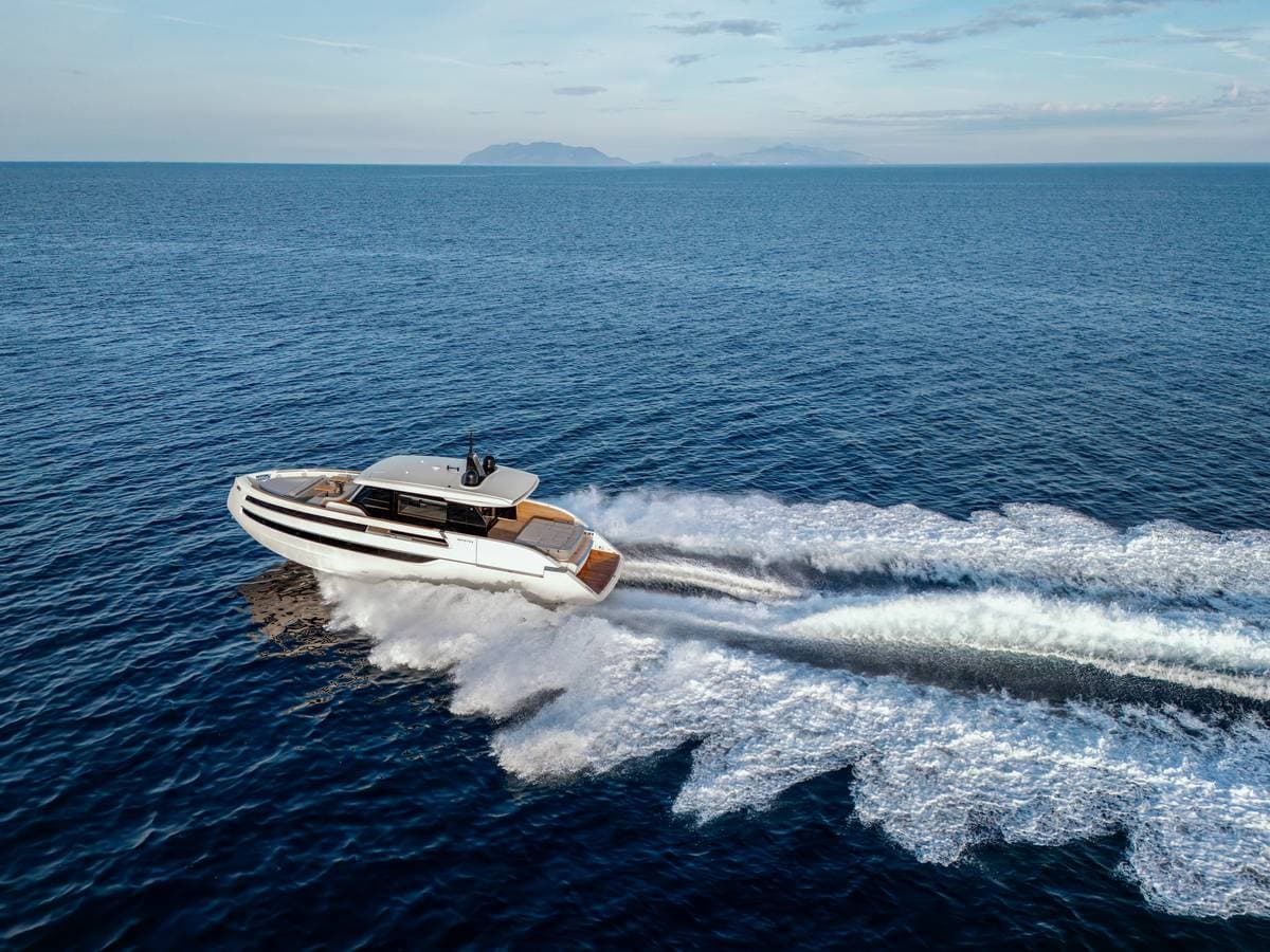 Invictus ST550
