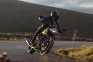 Moto Guzzi V7 2025
