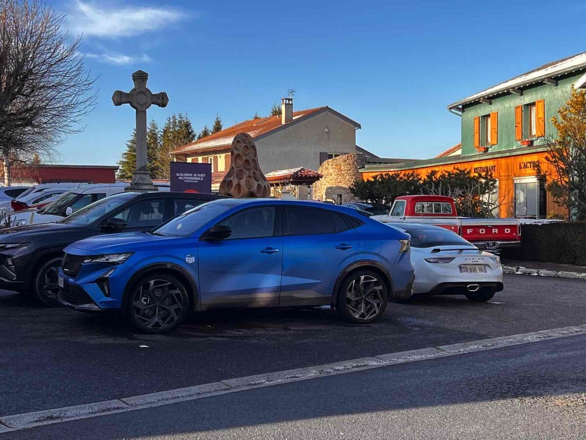 Renault Rafale Plug-in Hybrid E-Tech 300