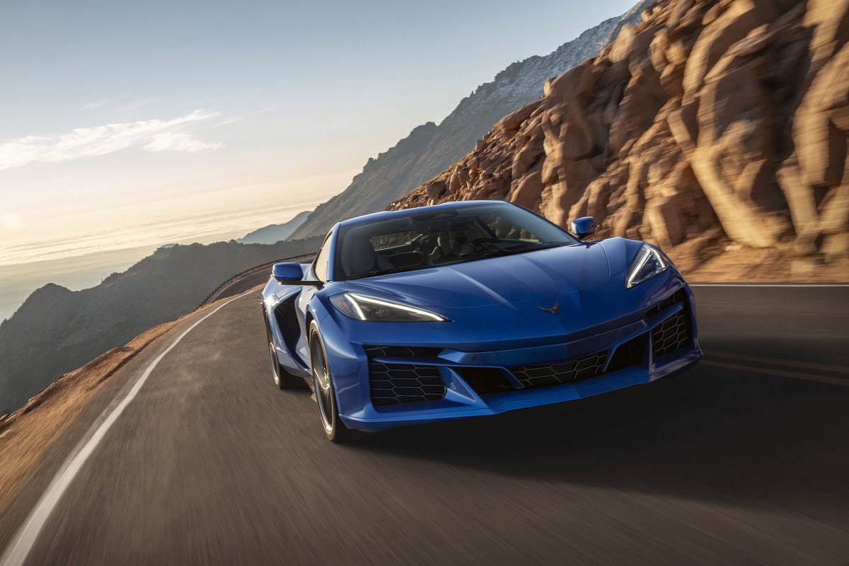 Corvette E-Ray su strada