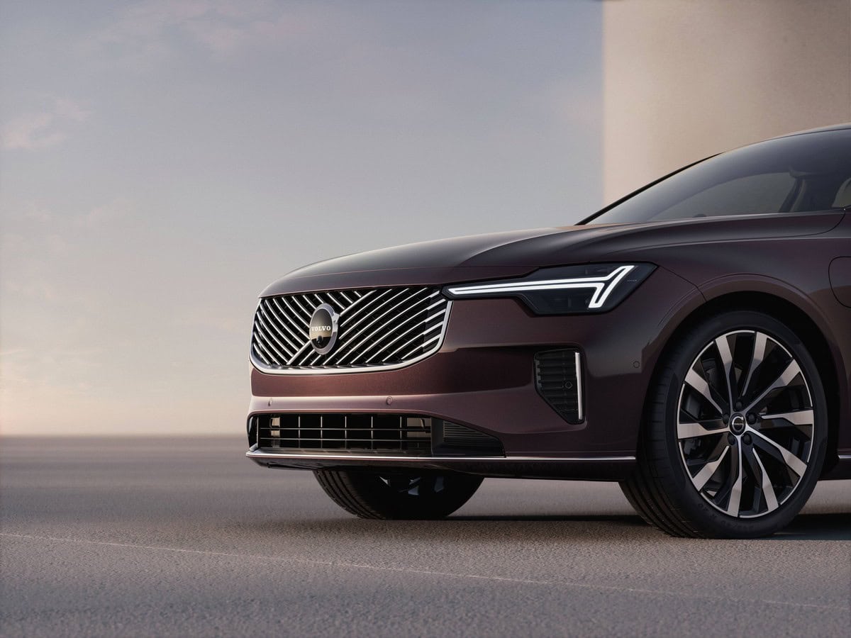 Nuova Volvo S90