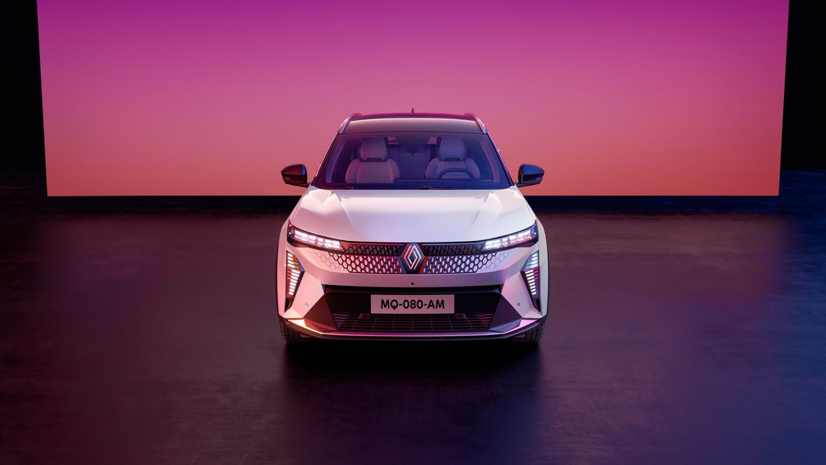 Renault Scenic E-Tech 2025