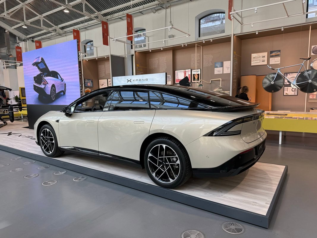 XPENG P7+ 2025 Live Milano