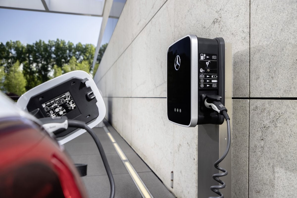 ricarica elettrica mercedes