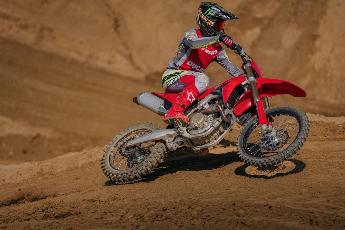 Ducati Desmo450 MX