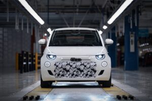 Fiat 500 Hybrid Mirafiori front