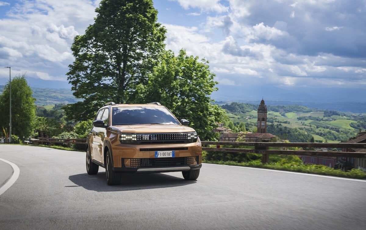 Fiat Grande Panda Hybrid 2025