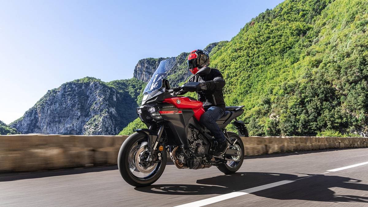 Yamaha Tracer 9 Y-AMT 2025