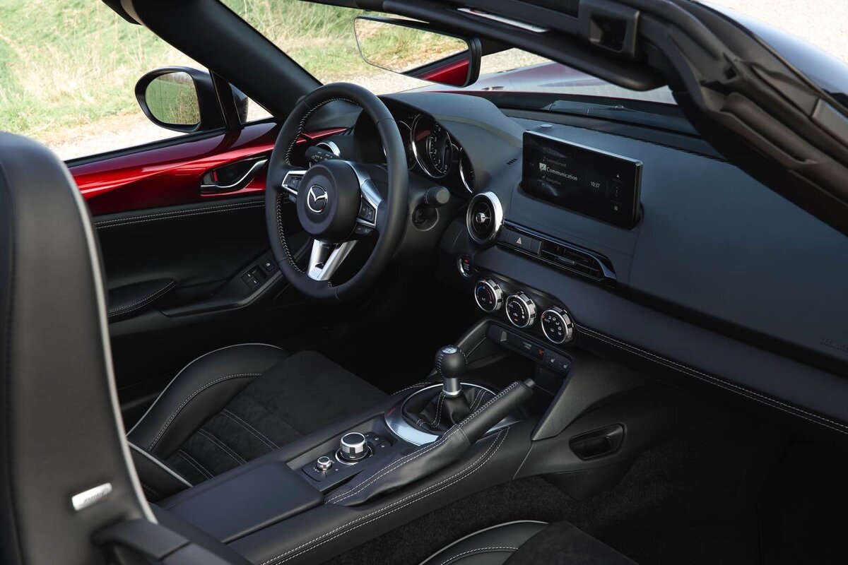 Mazda MX-5 2025