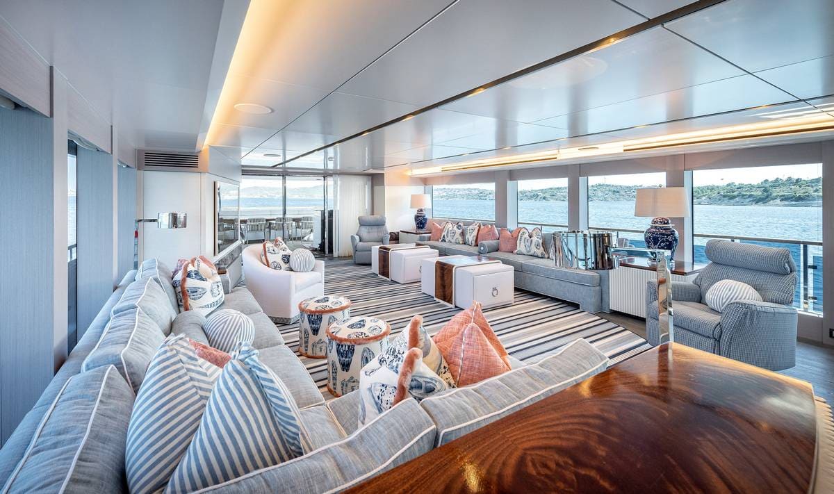Numarine explorer yacht 37XP e 26XP