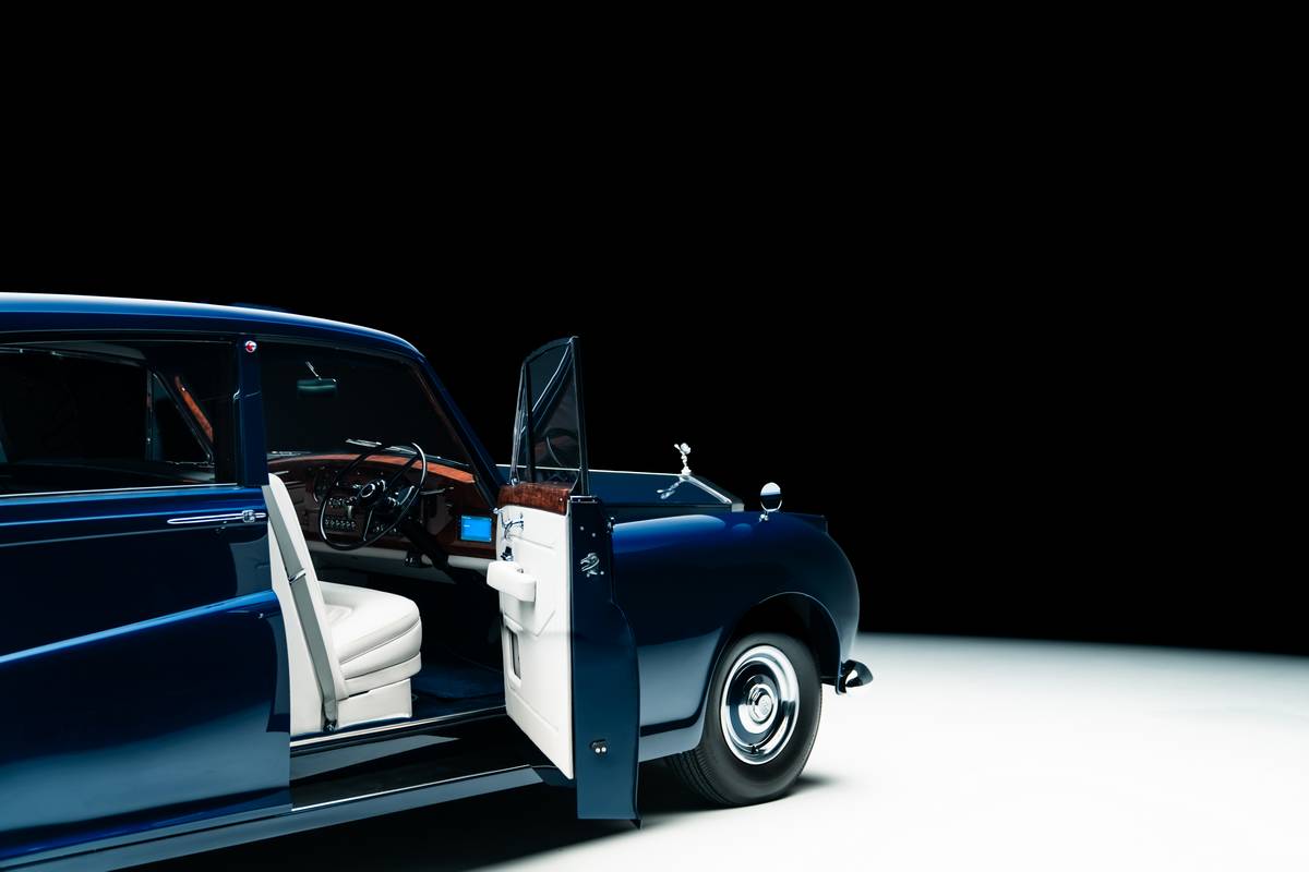 Rolls-Royce Phantom V Lunaz