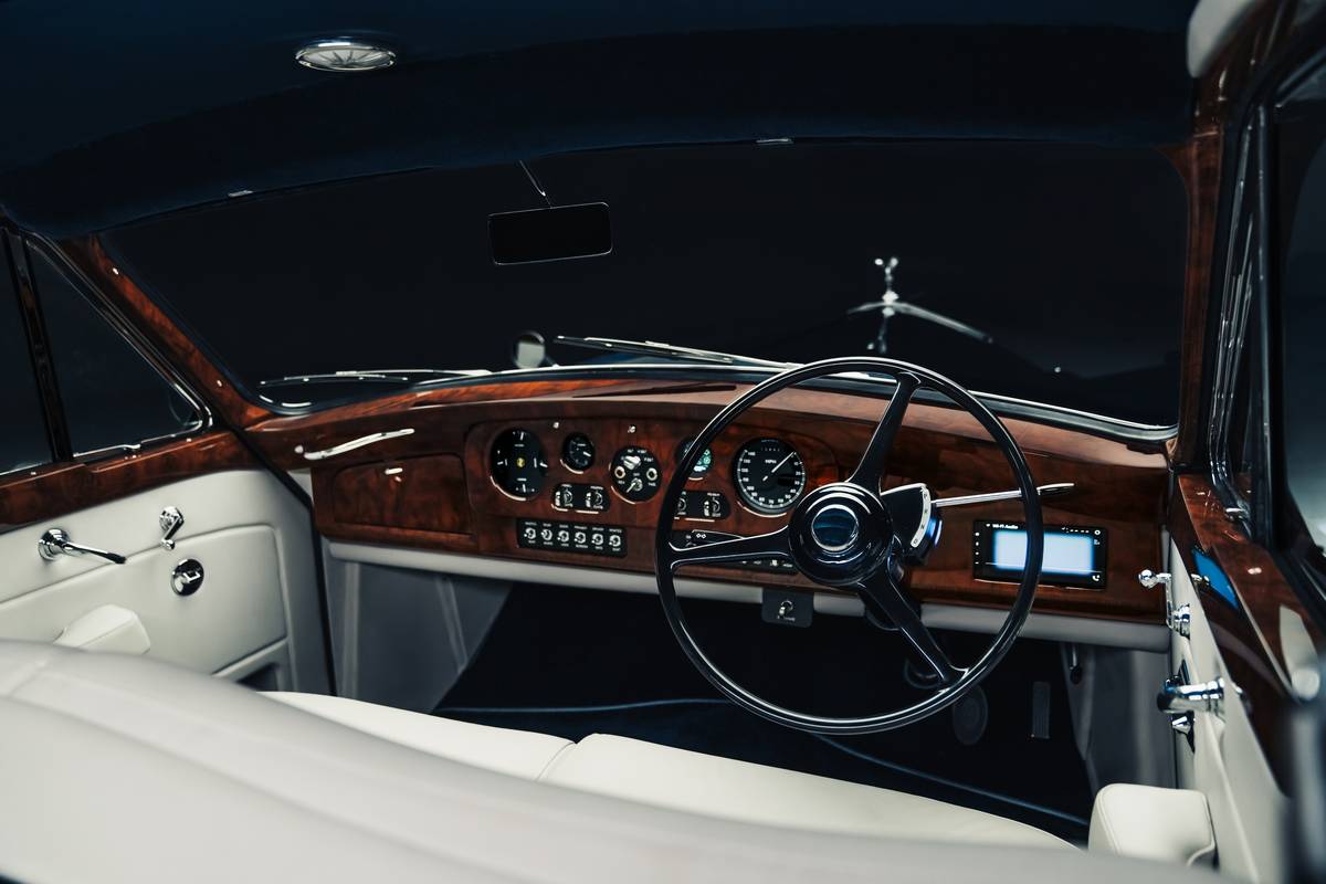 Rolls-Royce Phantom V Lunaz
