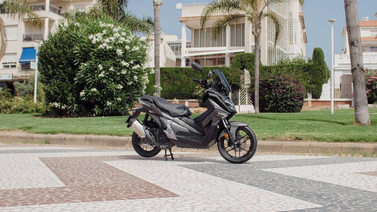 Scooter Wottan Sixteen 125