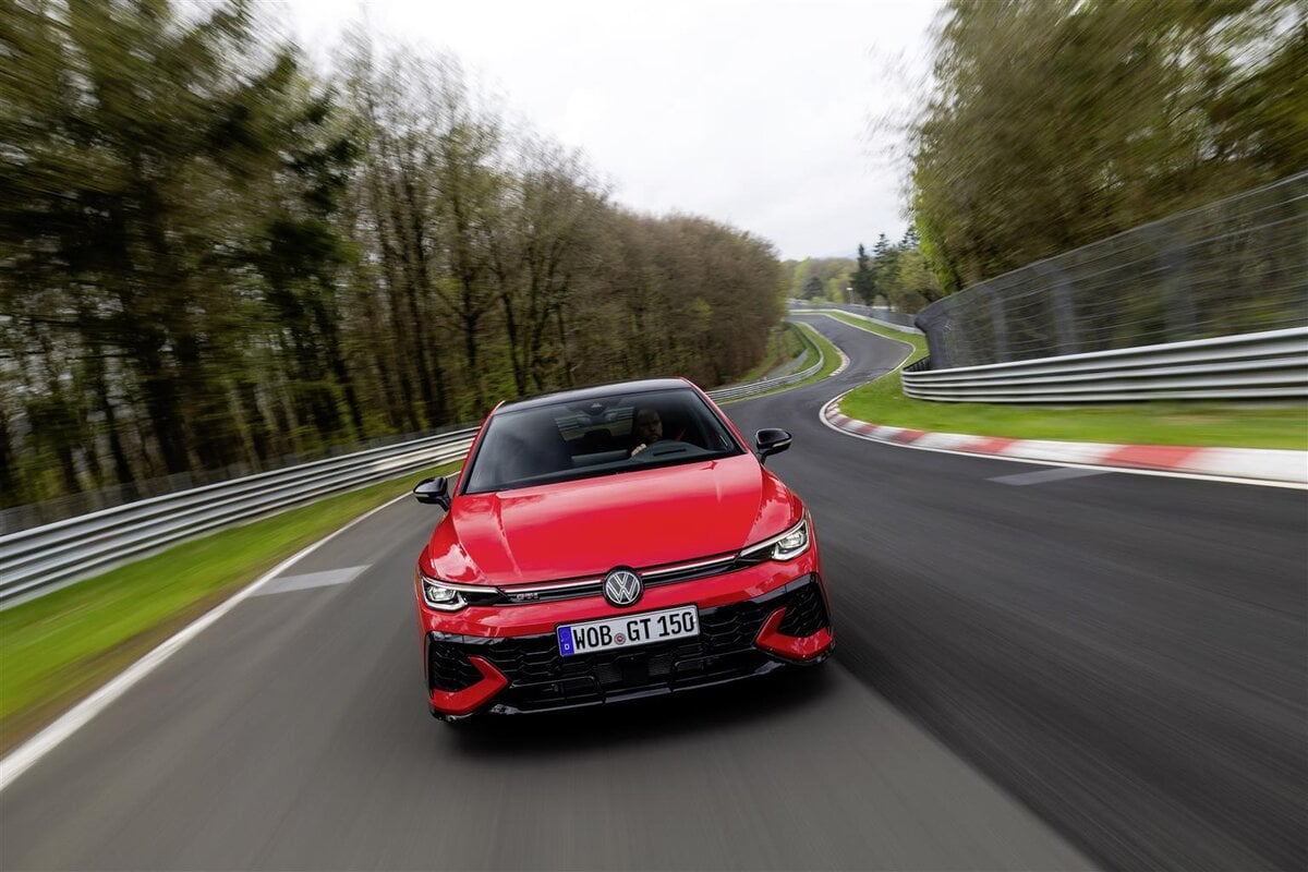 Volkswagen Golf GTI Edition 50