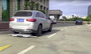 automatic chinese parking robots