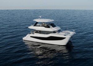Il nuovo catamarano Explorer da 14,36 m al Cannes Yachting Festival 2025
