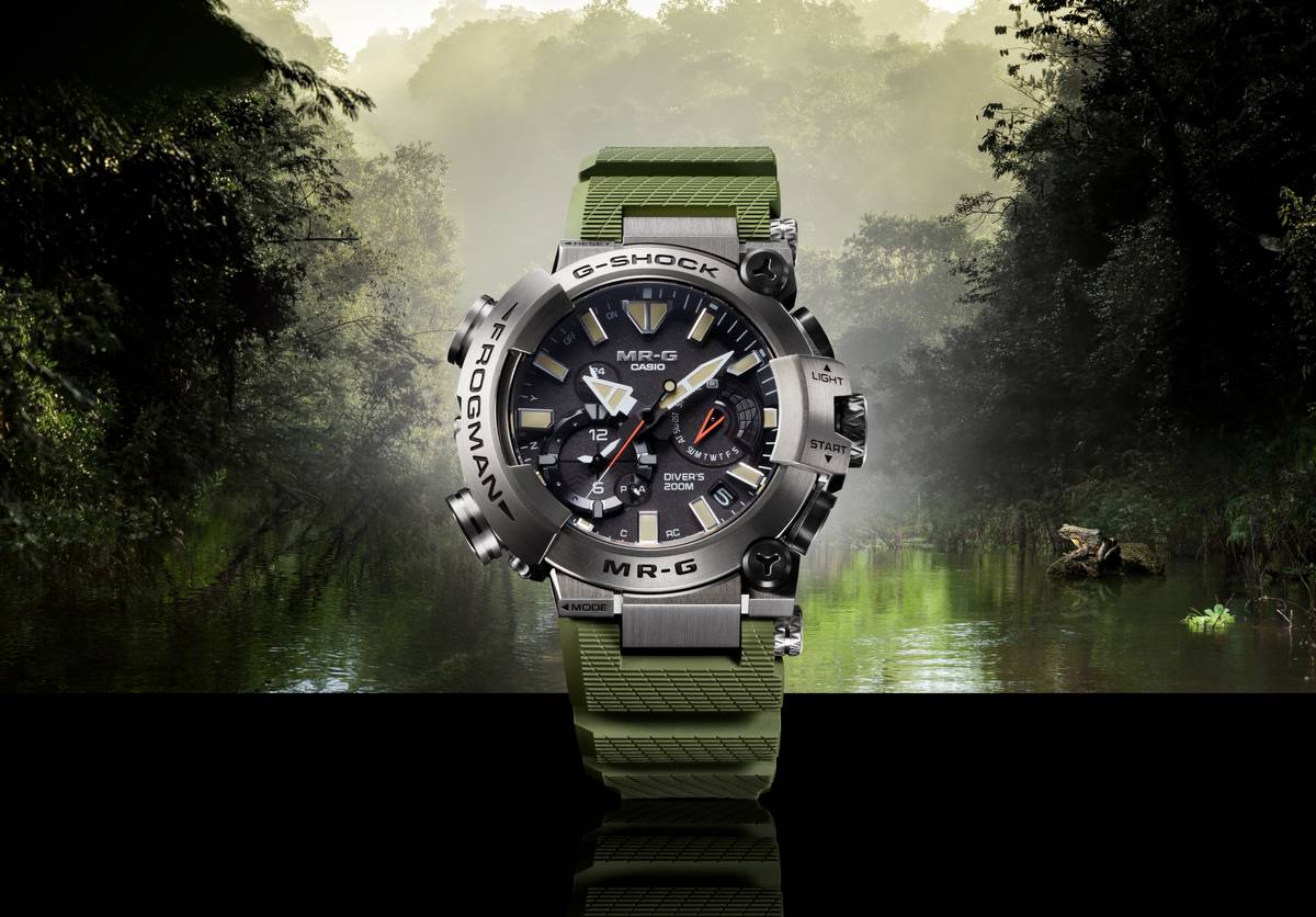 Orologio G-Shock MR-G Frogman con cassa in titanio e cinturino verde militare, pensato per immersioni fino a 200m