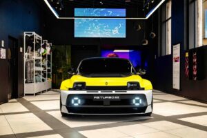 Rivisitazione moderna ed elettrica delle Renault 5 Turbo e Turbo 2 degli anni Ottanta