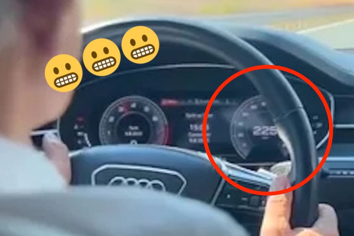 Ministro turco Abdulkadir Uraloğlu alla guida di un’Audi mentre supera i limiti di velocità.