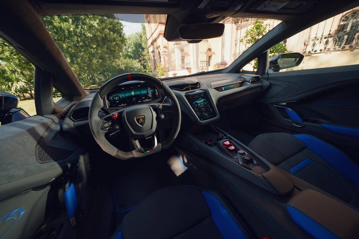 Gli interni della Lamborghini Temerario Porto Cervo
