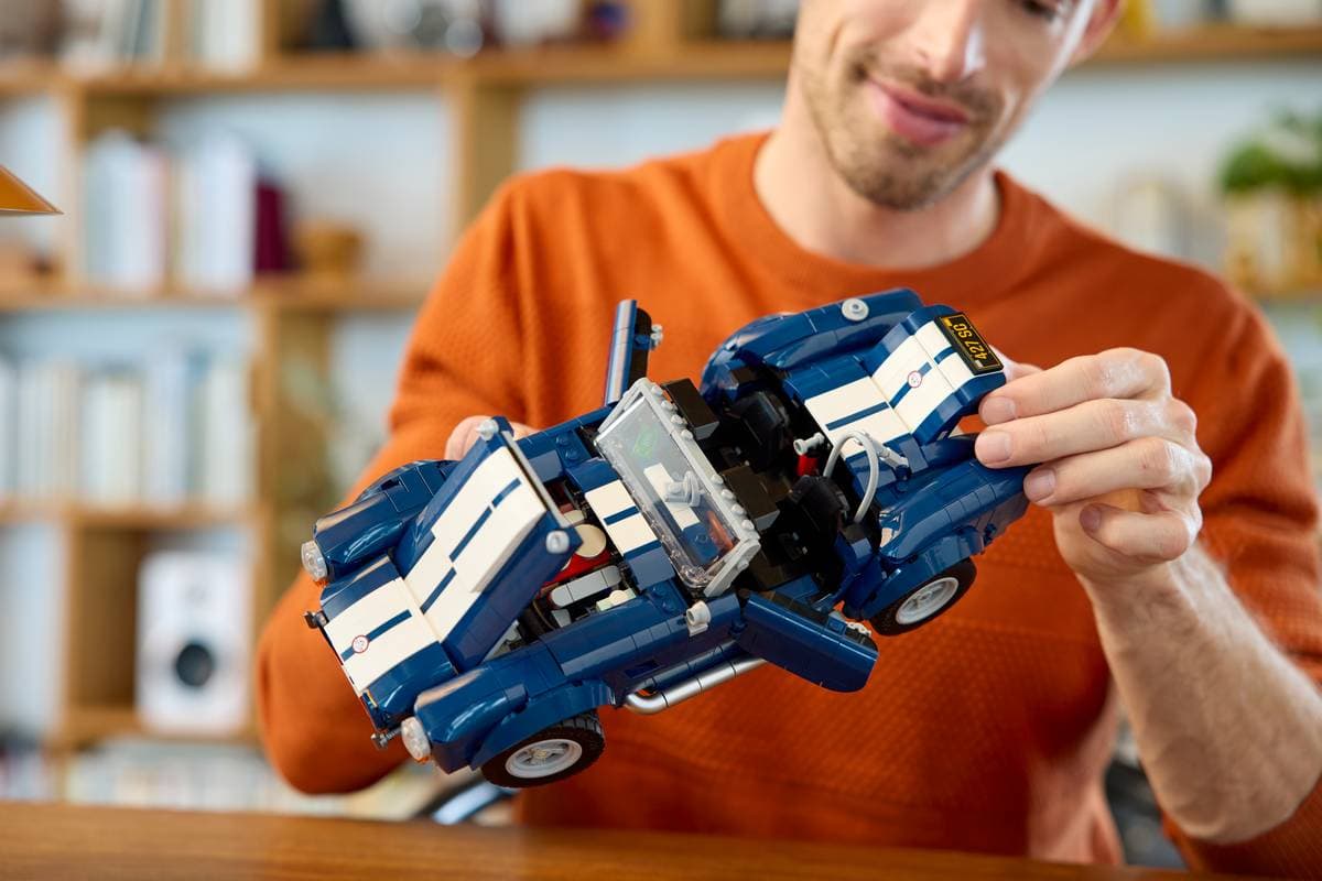 Il nuovo set Lego Shelby Cobra 427 SC