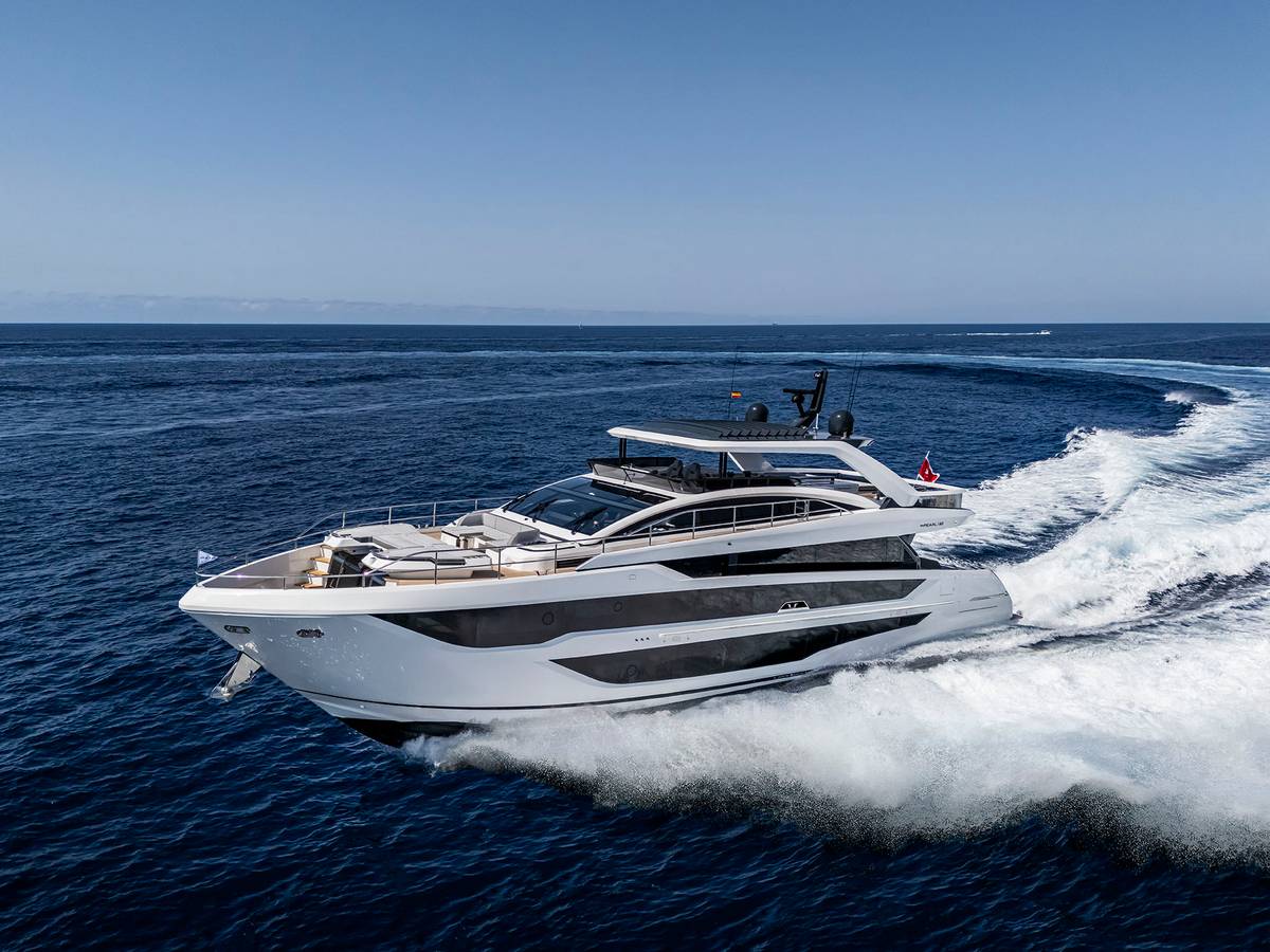 Pearl 82