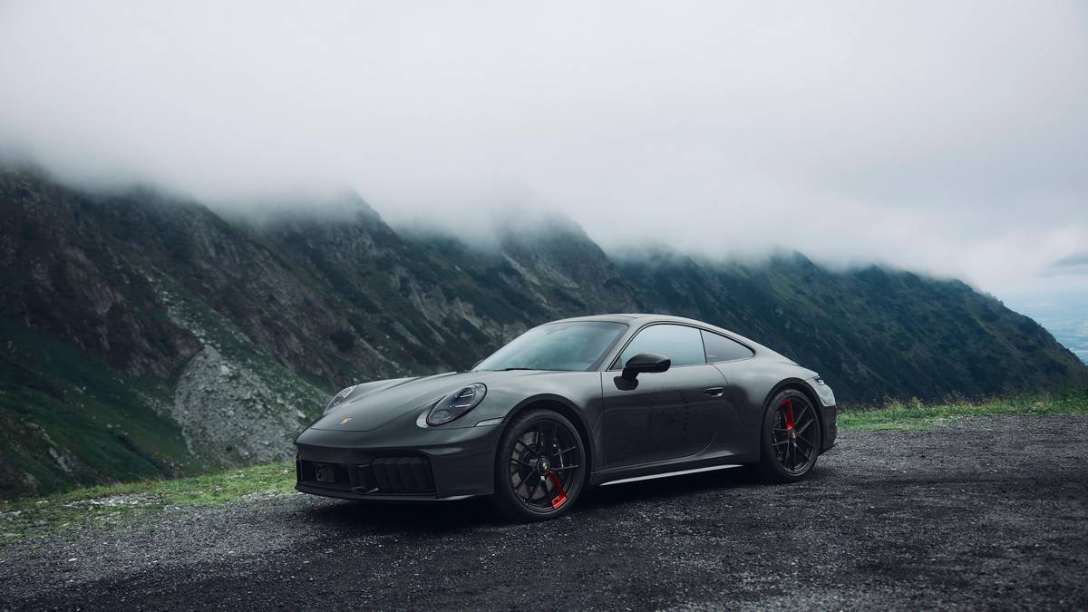 La Porsche monta il nuovo 3.6 litri boxer T-Hybrid
