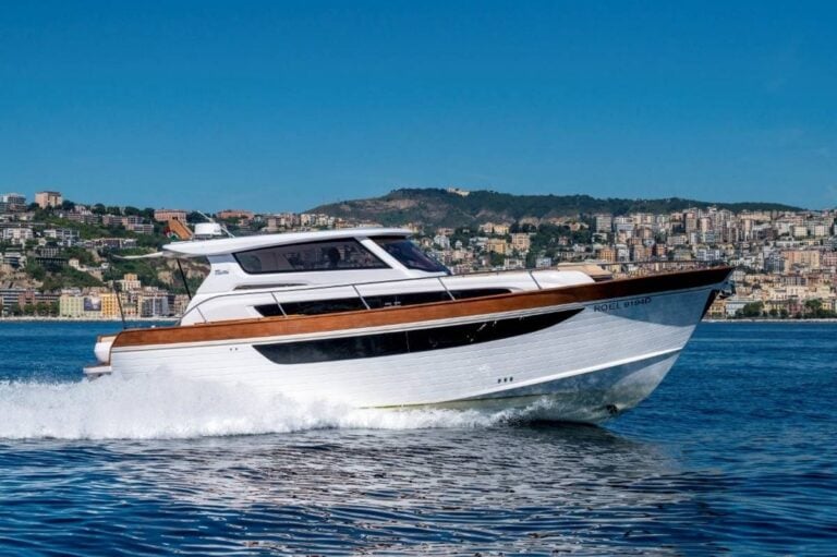 Libeccio 13.5 Cabin