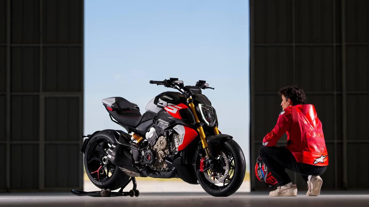 Ducati V4 RS