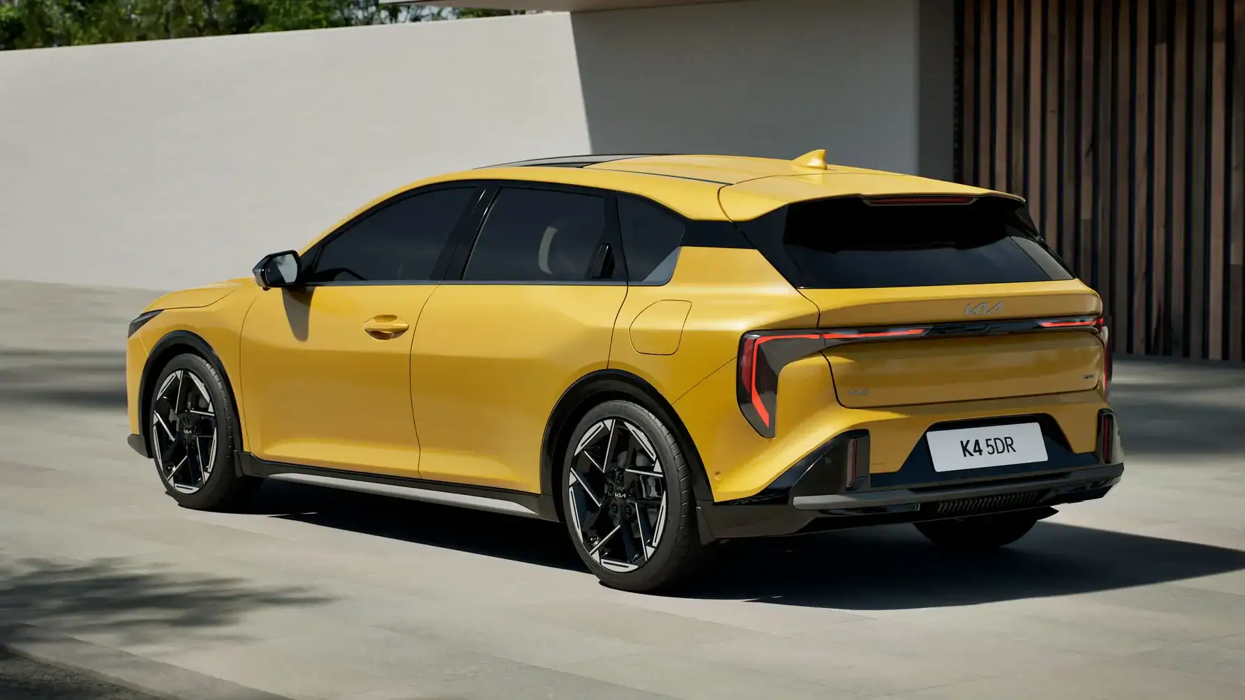 Kia K4
