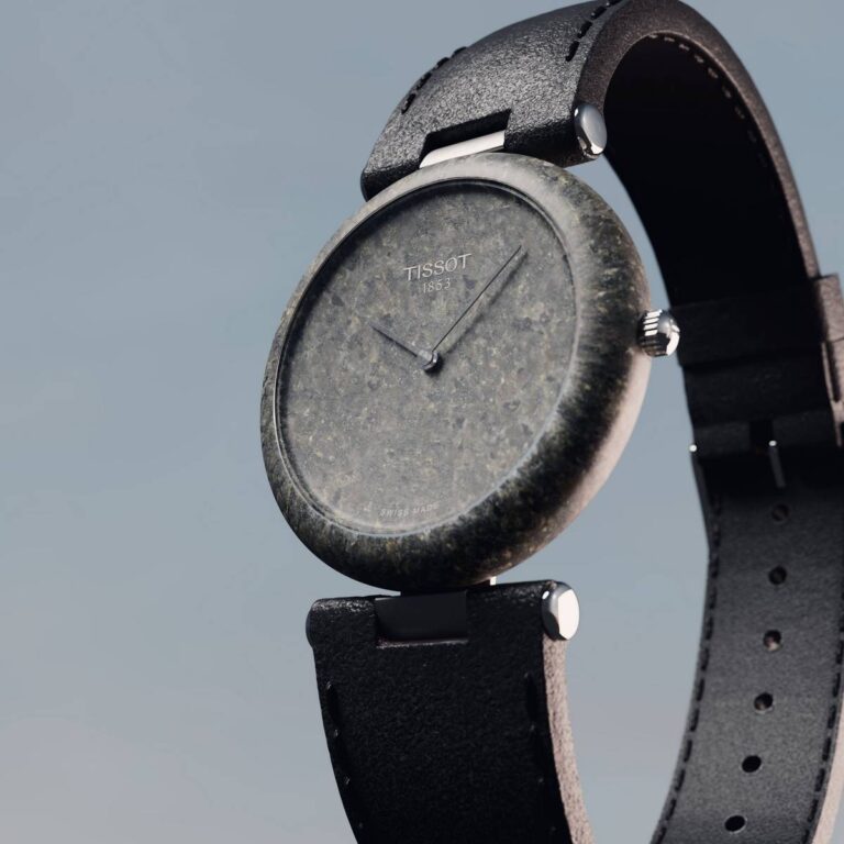 Elegantissimo orologio Tissot con cassa in pietra naturale, perfetto per gli amanti del lusso e dello stile sofisticato. Design minimalista e materiali di alta qualità, ideale per ogni occasione.