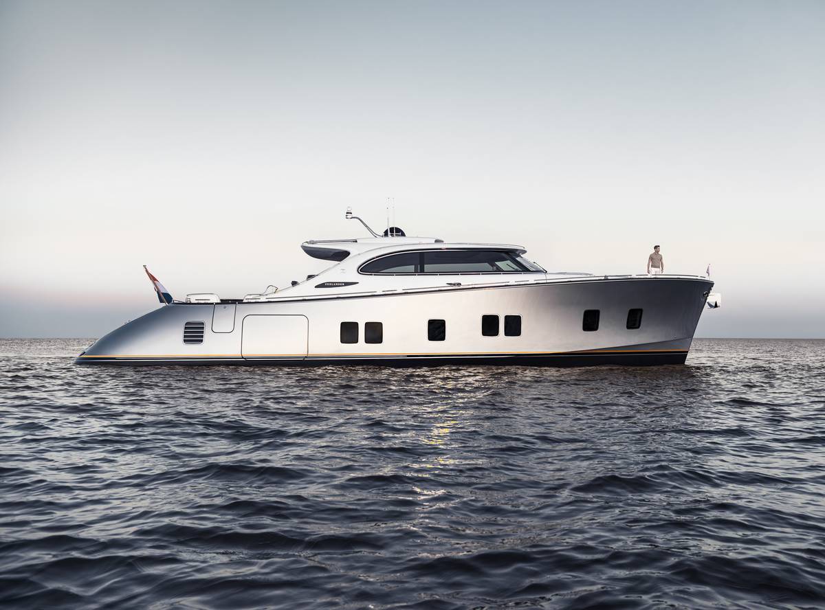 Zeelander 8