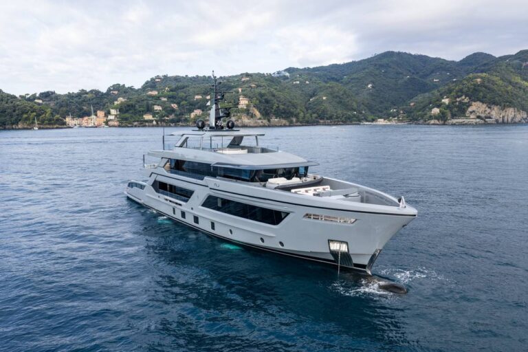 Cantiere delle Marche RJ 155