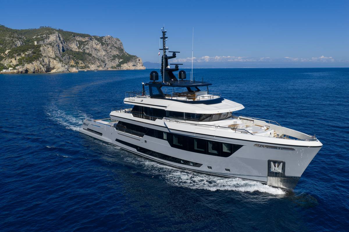 Columbus Crossover 42 Big Naan propulsori